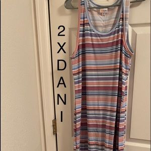 EUC 2X LULAROE DANI DRESS